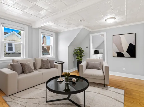 104 Oak Street image 2 of 17