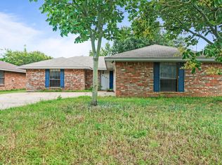 2701 Ridge Rd N, Fort Worth, TX 76133