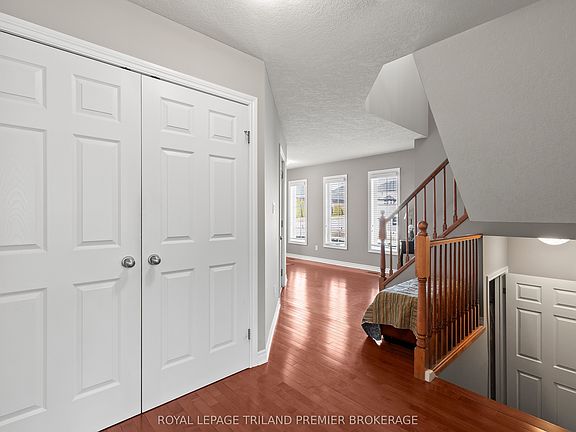 5th image of 492 Sunnystone Rd