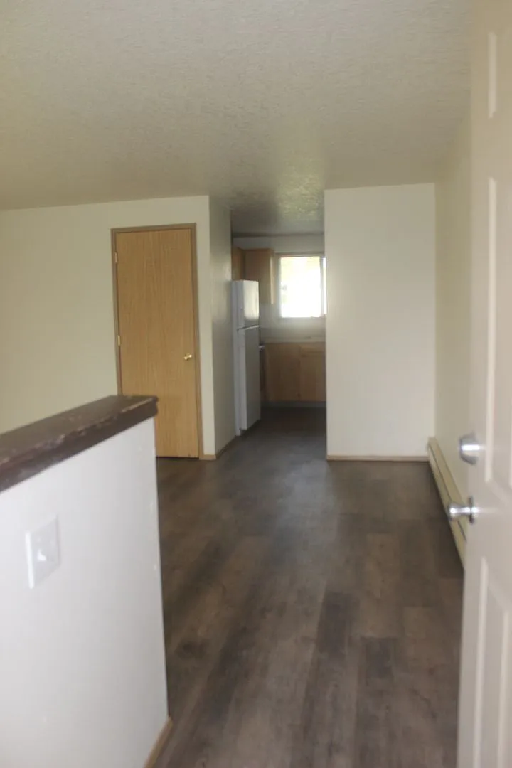 3 Bed 2 Bath Hillsboro Ranch — Photo 2