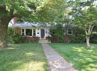 924 N Quesada St, Arlington, VA 22205