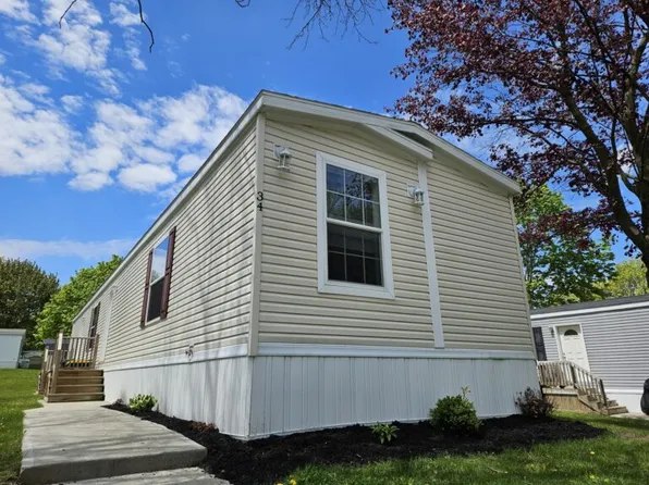 34 Sycamore Dr, Avon, NY 14414