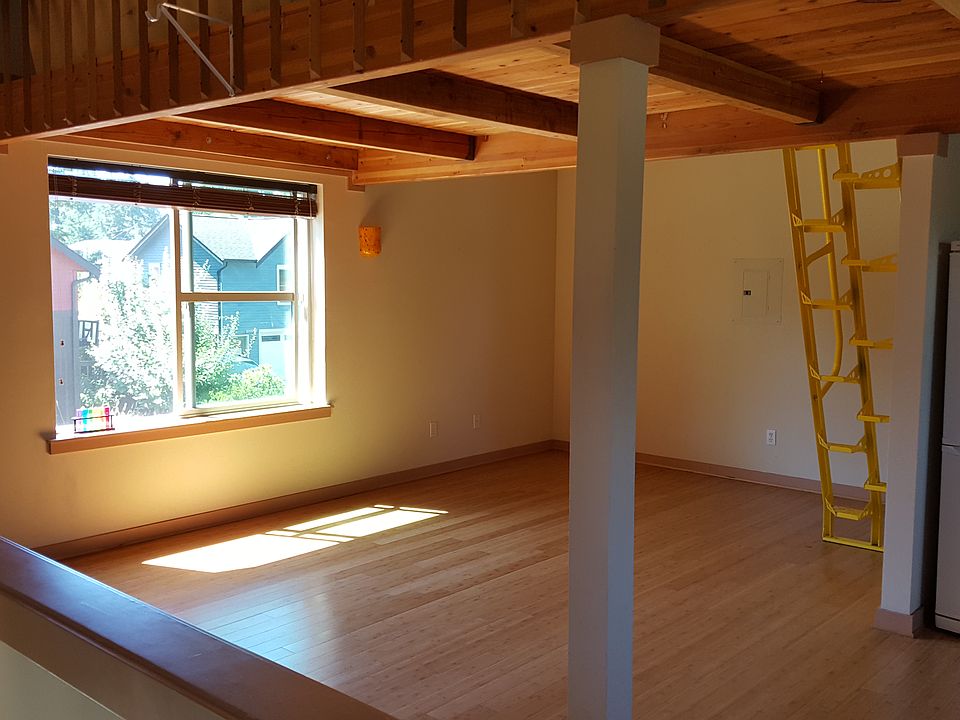 2nd image of 15753 Greenwood Ave N #B