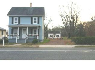304 Chestnut St, Elmer, NJ 08318