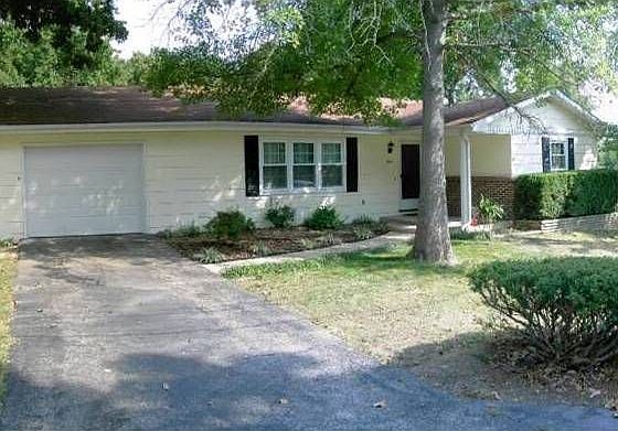 2nd image of 7 Martin Ln