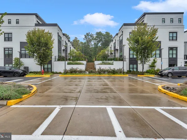 11326 Emerald Park Rd, Potomac, MD 20854