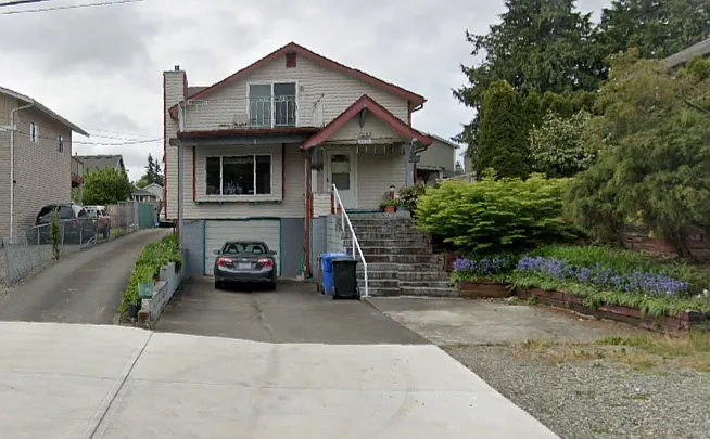1302 E 40th St — Photo 10