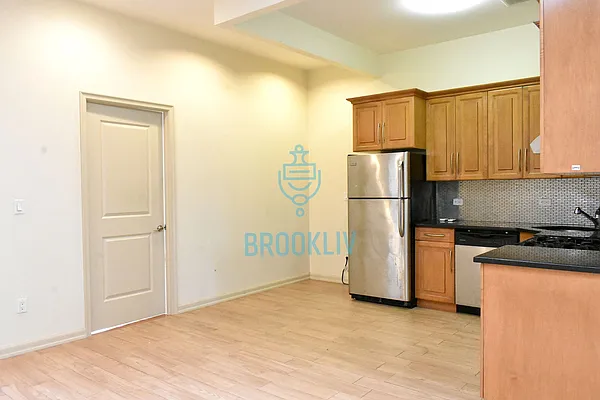 Rented by null | media 30