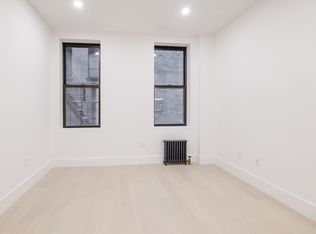 300 W 21st St APT 51, New York, NY 10011