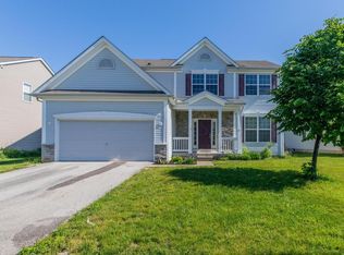 446 Shadow Run Dr, Groveport, OH