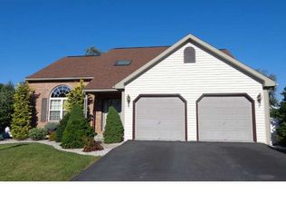 1011 Eddystone Ct, Reading, PA 19605