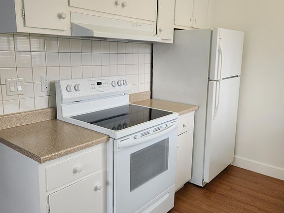4th image of 1117 Olive Ave #1