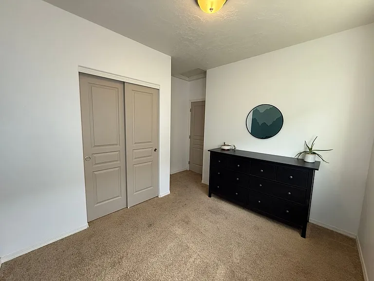 894 NW 24th Way — Photo 10
