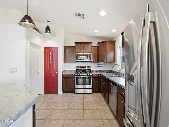 5th image of 760 W Rio Teras