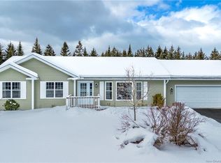 21 Emerald Lake Rd, Saint John, NB E2N 0C8