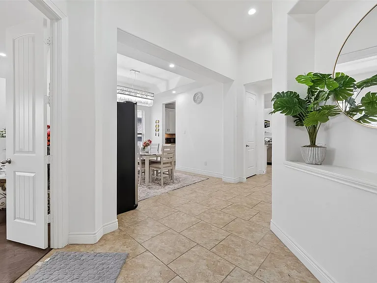 6515 Sterling Shores Ln — Photo 4