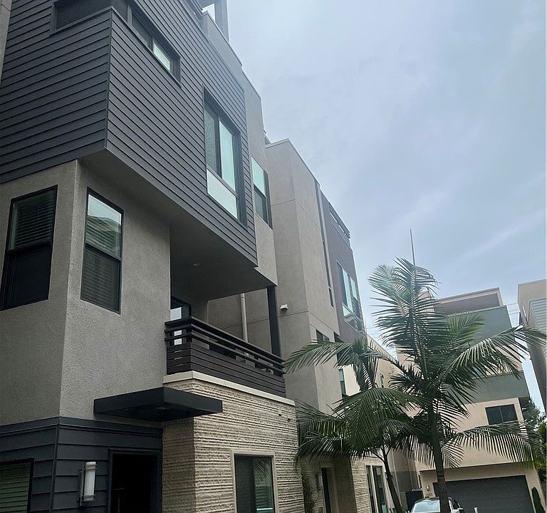 1st image of 628 Cardiff Reef