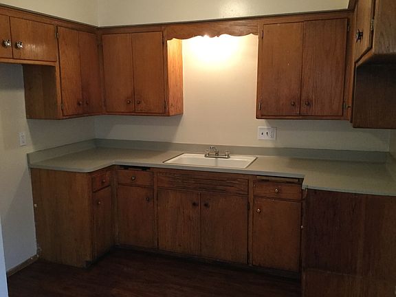 5th image of 8655 W Fond Du Lac Ave APT 2
