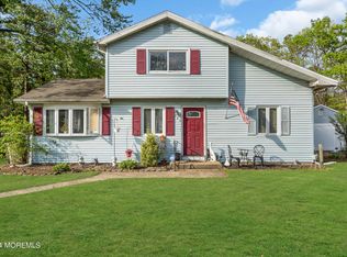 444 Irving Pl, Toms River, NJ 08755