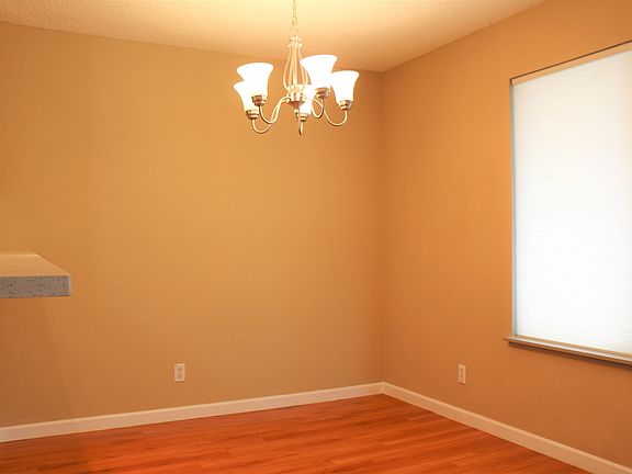 3rd image of 1108 Aspen Ct