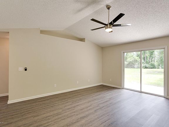 5th image of 11148 Peerless Ln