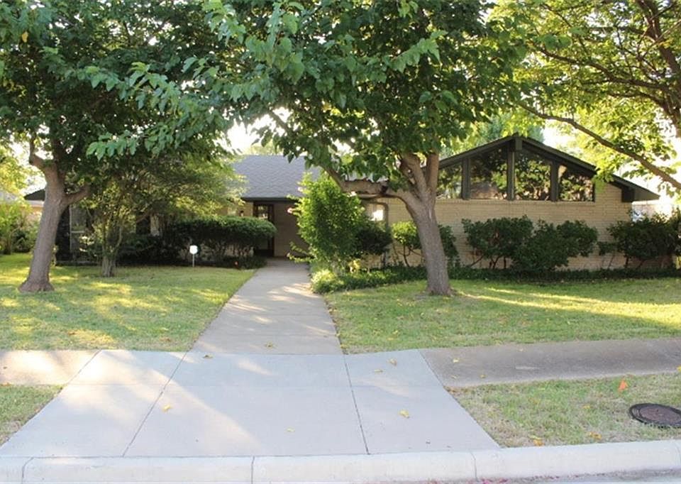 1st image of 11530 Drummond Dr