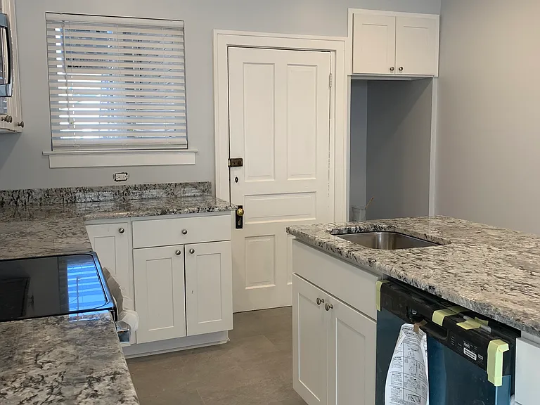 512 N Ml — Photo 5