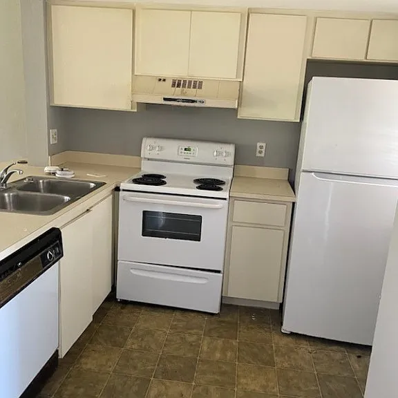 4790 S Cleveland Ave #1303 — Photo 5