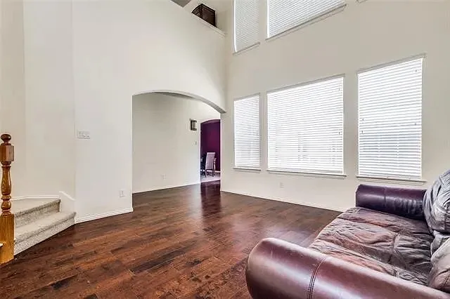 6804 Allegiance Dr — Photo 2