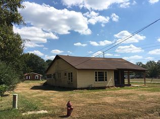 400 N McSweyn Pl, Bruce, MS 38915