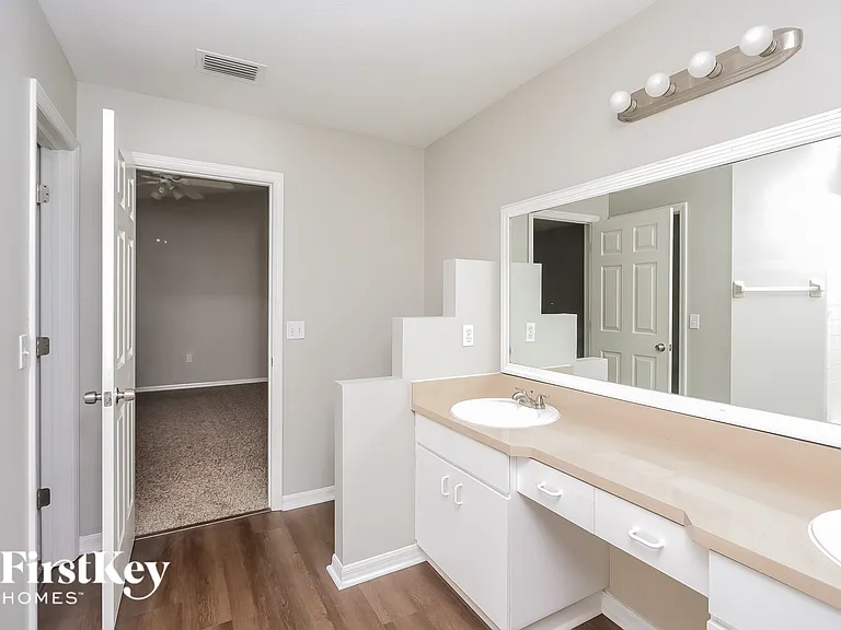 1703 Hulett Dr — Photo 9