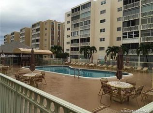 232 NE 12th Ave APT 304, Hallandale, FL 33009