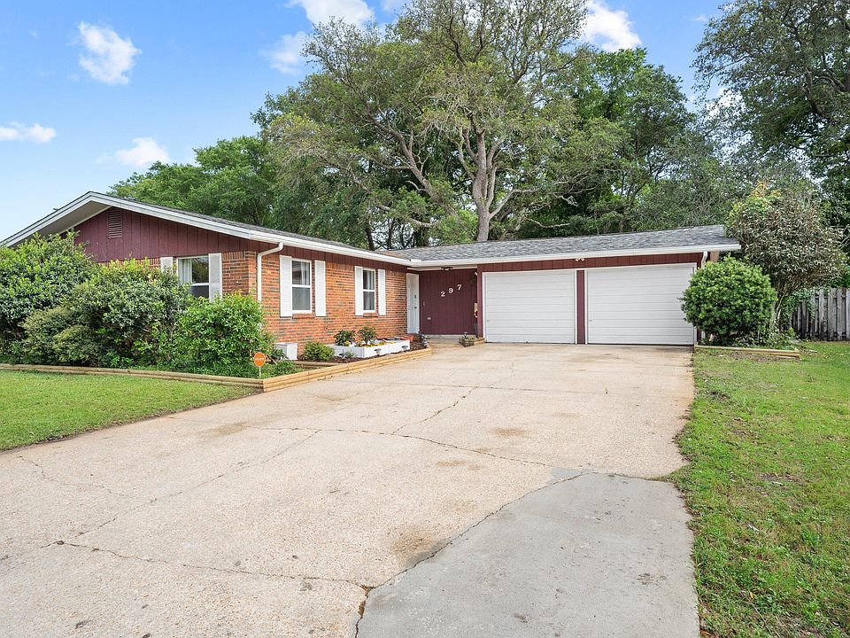1st image of 297 Echo Cir