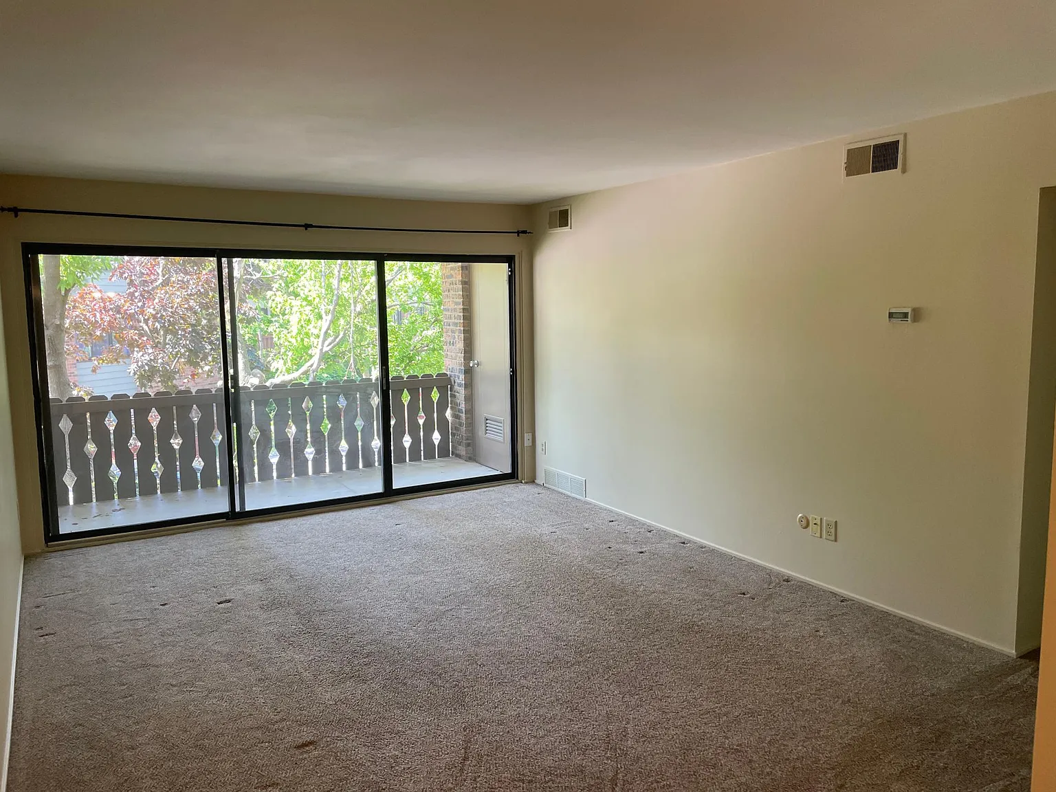 2118 Pauline Blvd — Photo 2