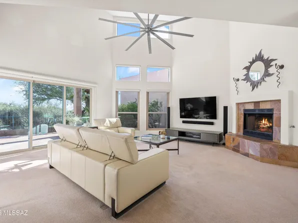 6118 N Running Deer Cir, Tucson, AZ 85750