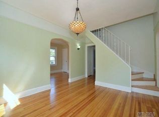 62 Landing Rd, Huntington, NY 11743