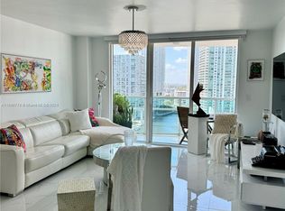 31 SE 5th St APT 2207, Miami, FL 33131