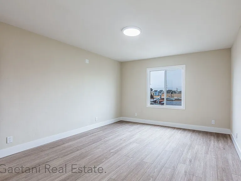 3240-3254 Taraval St #923R — Photo 7