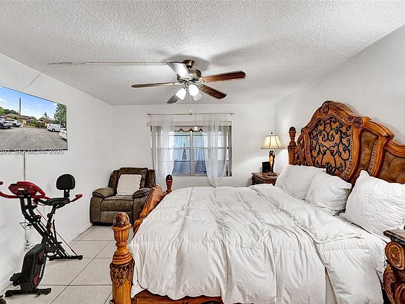 3rd image of 123 Briarwood Cir #2-5