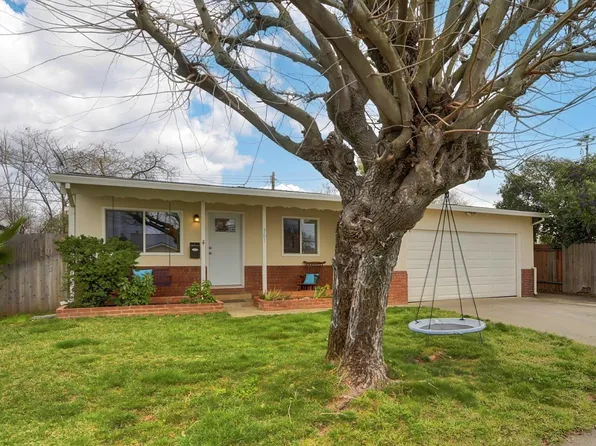301 Brentwood Rd, Roseville, CA 95678