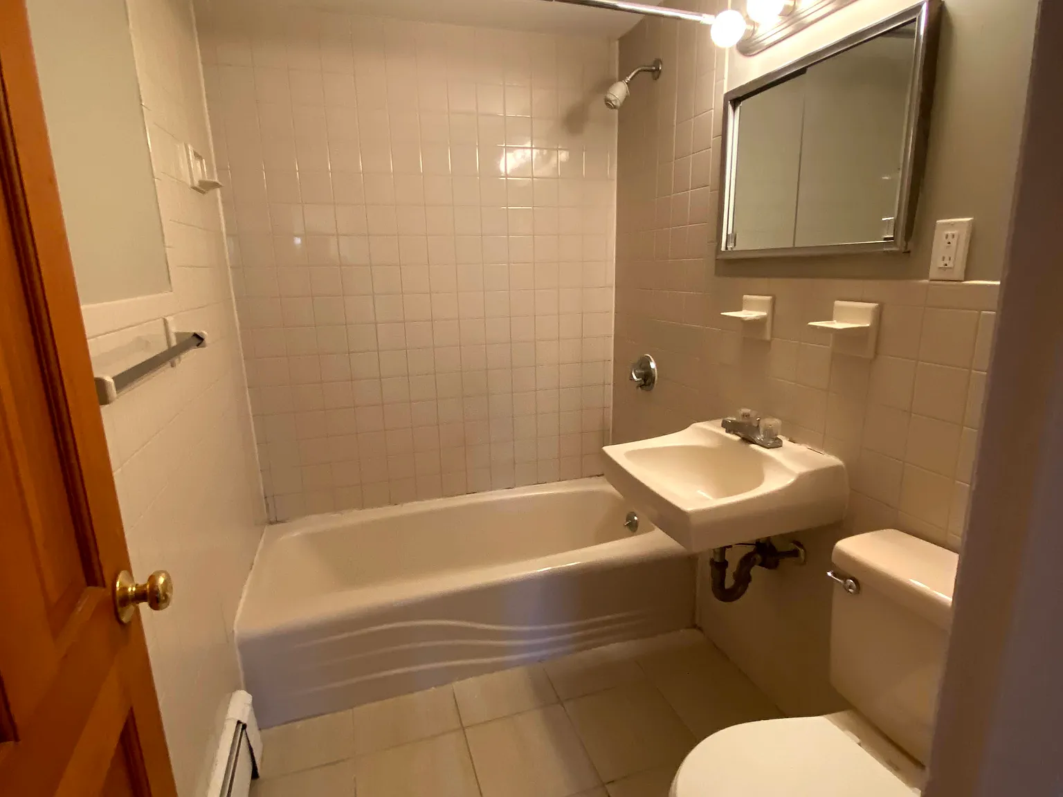 2 bed, $2,230 — Photo 2