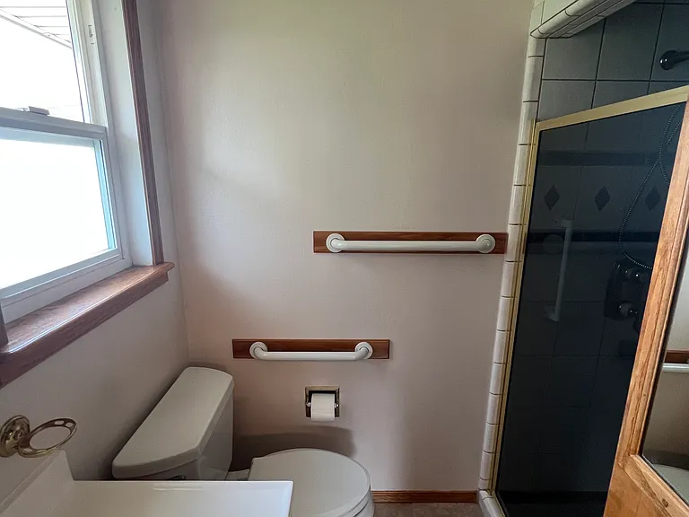 421 W 100 N — Photo 34