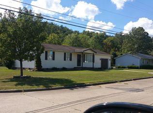 623 Lincolnshire Dr, Mineral Wells, WV 26150
