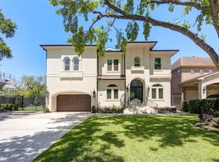 4532 Maple St, Bellaire, TX 77401