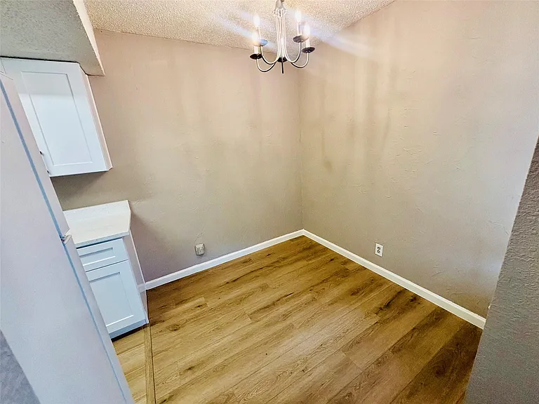 2600 Penny Ln #204 — Photo 4