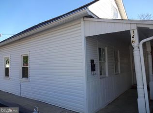 146 W Queen St, Annville, PA 17003