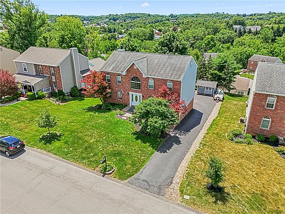 2nd image of 105 Forest Glen Dr