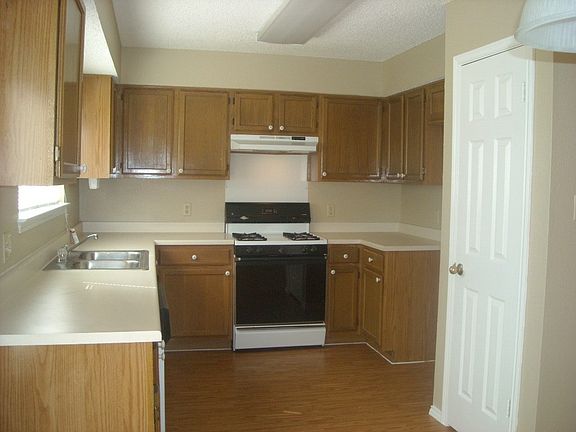 2nd image of 2708 Tierra Blanco Trl