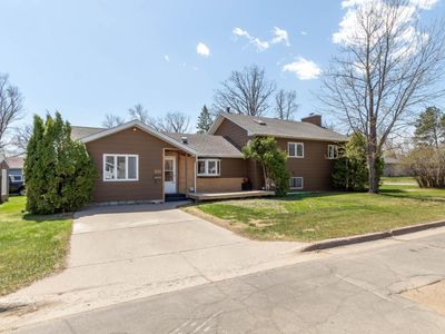 300 27th St NE, Bemidji, MN, 56601