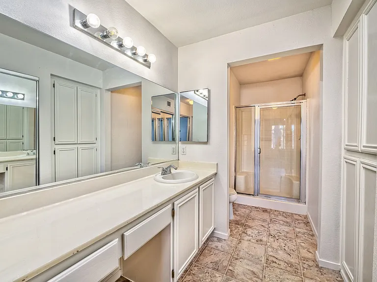 8070 W Russell Rd #2030 — Photo 3